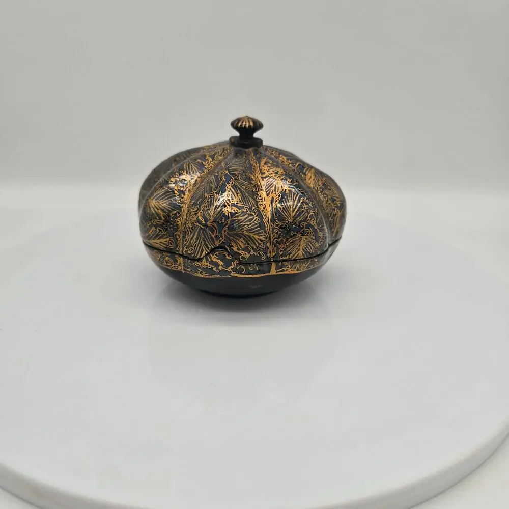 Vintage Handcrafted Kashmiri Papier-Mâché Powder Box Dark Academia Bedroom Decor